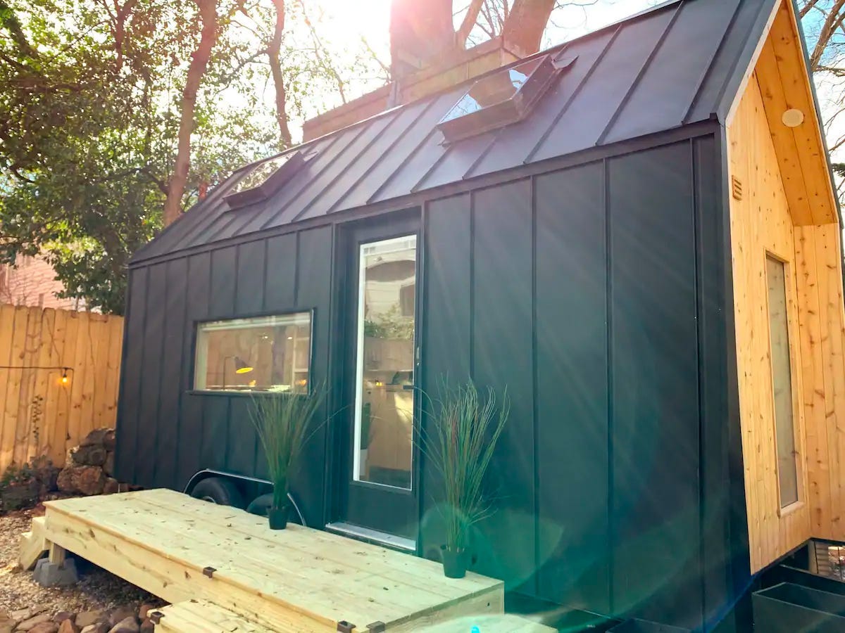 Modern Nordic Tiny Home w Queen in Heart of ATL