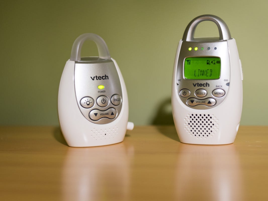 VTech DM221 audio baby monitor and parent unit