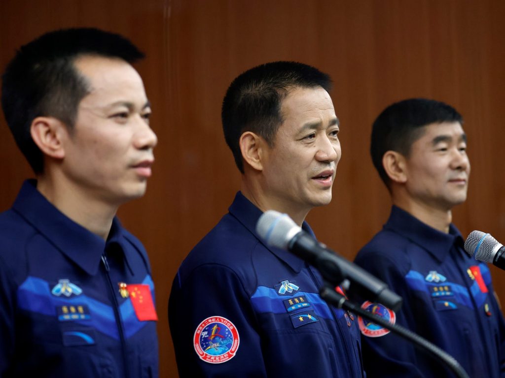 China is set to launch 3 taikonauts to its new space station on Wednesday night – the country's first human spaceflight in 5 years (businessinsider.com)