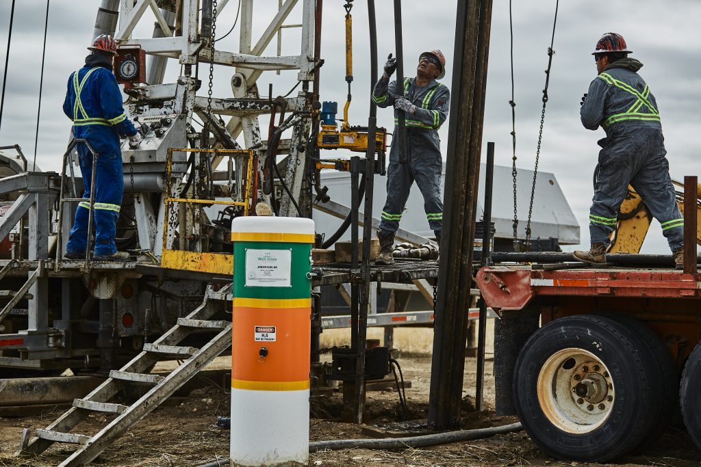 Biden unveils new rules to curb methane, a potent greenhouse gas, from oil and gas operations (washingtonpost.com)