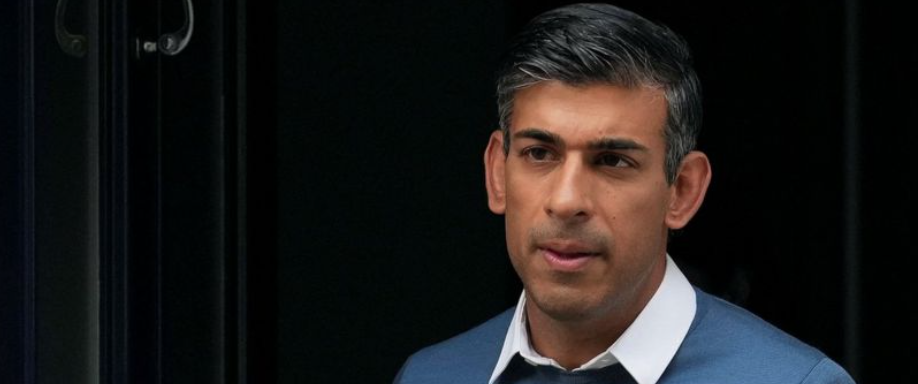 Rishi Sunak set to enter UK Prime Minister race as Boris Johnson lurks in background (bbc.com)