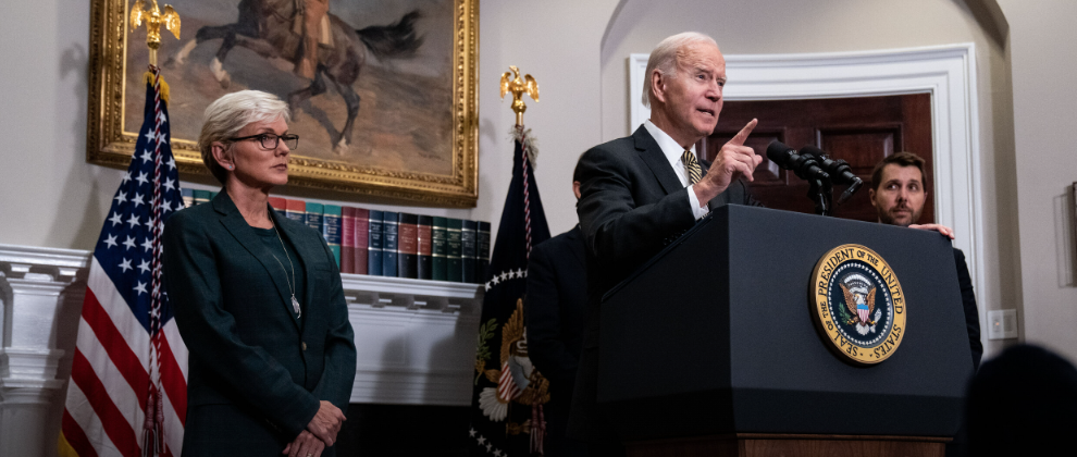 Biden Expands Effort to Secure U.S. Energy Independence (nytimes.com)