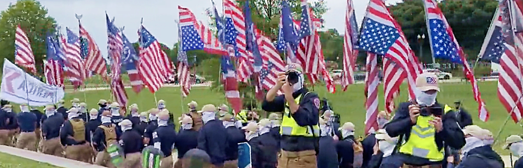 Masked Fascist White Supremacist Patriot Front Members March Through the National Mall (mediaite.com)